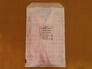 Self sealing compostable polybag for bagging garments (30x45+4)